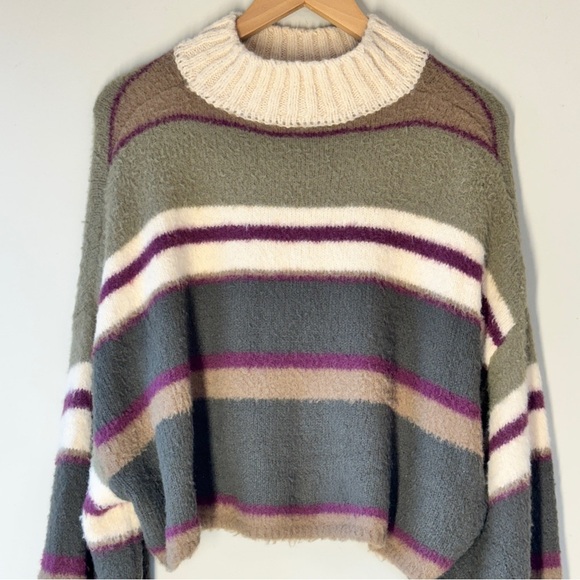 Free People Fuzzy Cropped Sofie Sweater Striped Army Green Purple Combo Size M - Picture 13 of 14